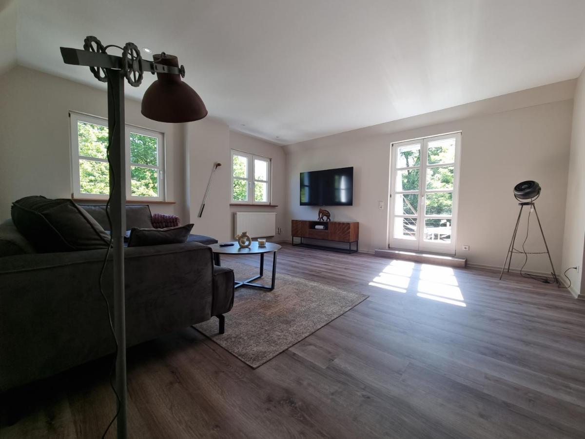 5 Sterne Bahnhoftraum, Appartement "Waldliebe" 133Qm, Grosse Terrasse 70Qm, Qr Code Scannen Fuer Virtuellen Rundgang, Premium Ausstattung Braunfels Bagian luar foto